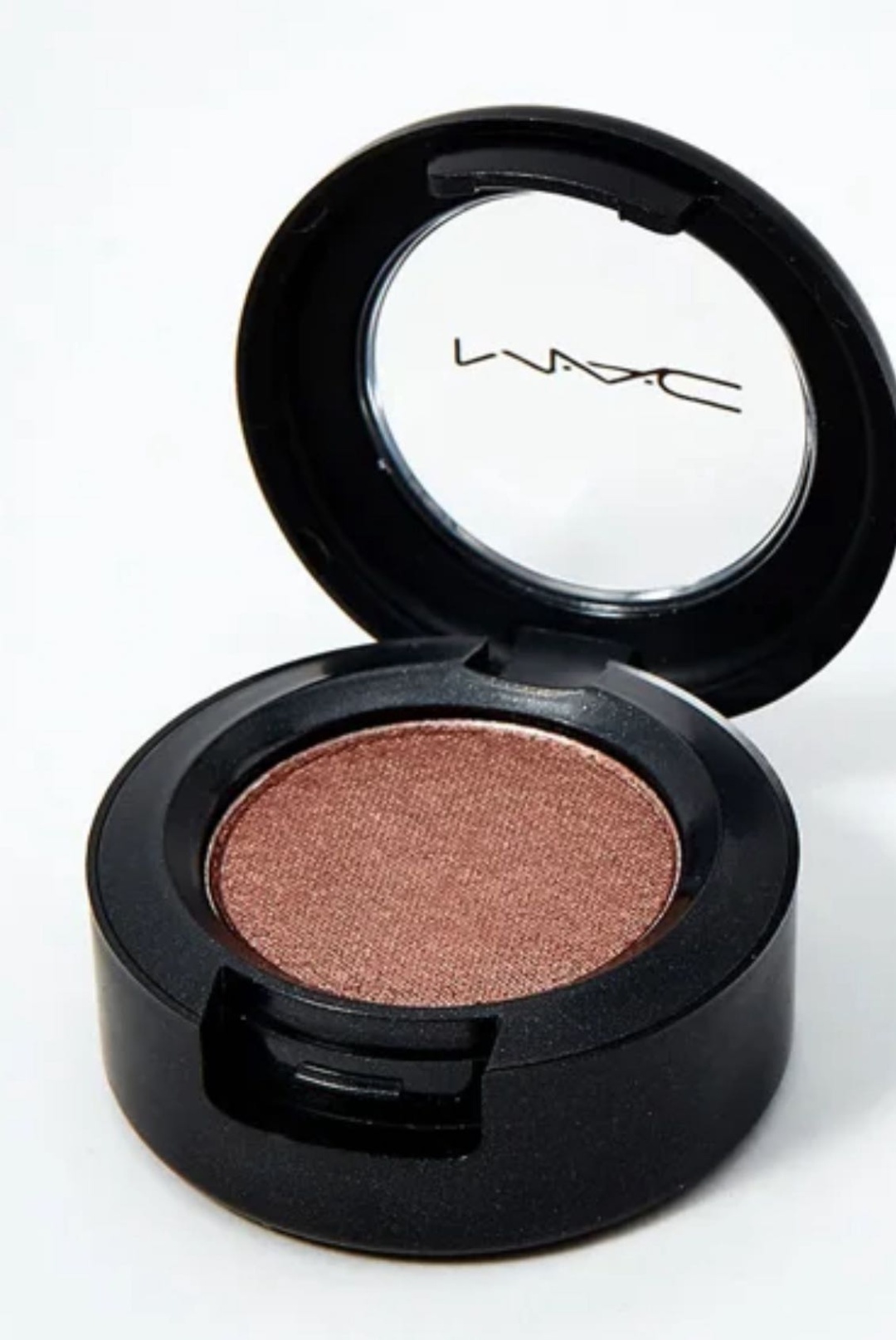 M.A.C тени прессованные А42 Sable