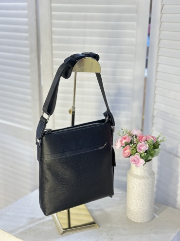 Барсетка Genuine Leather натуральная кожа черный