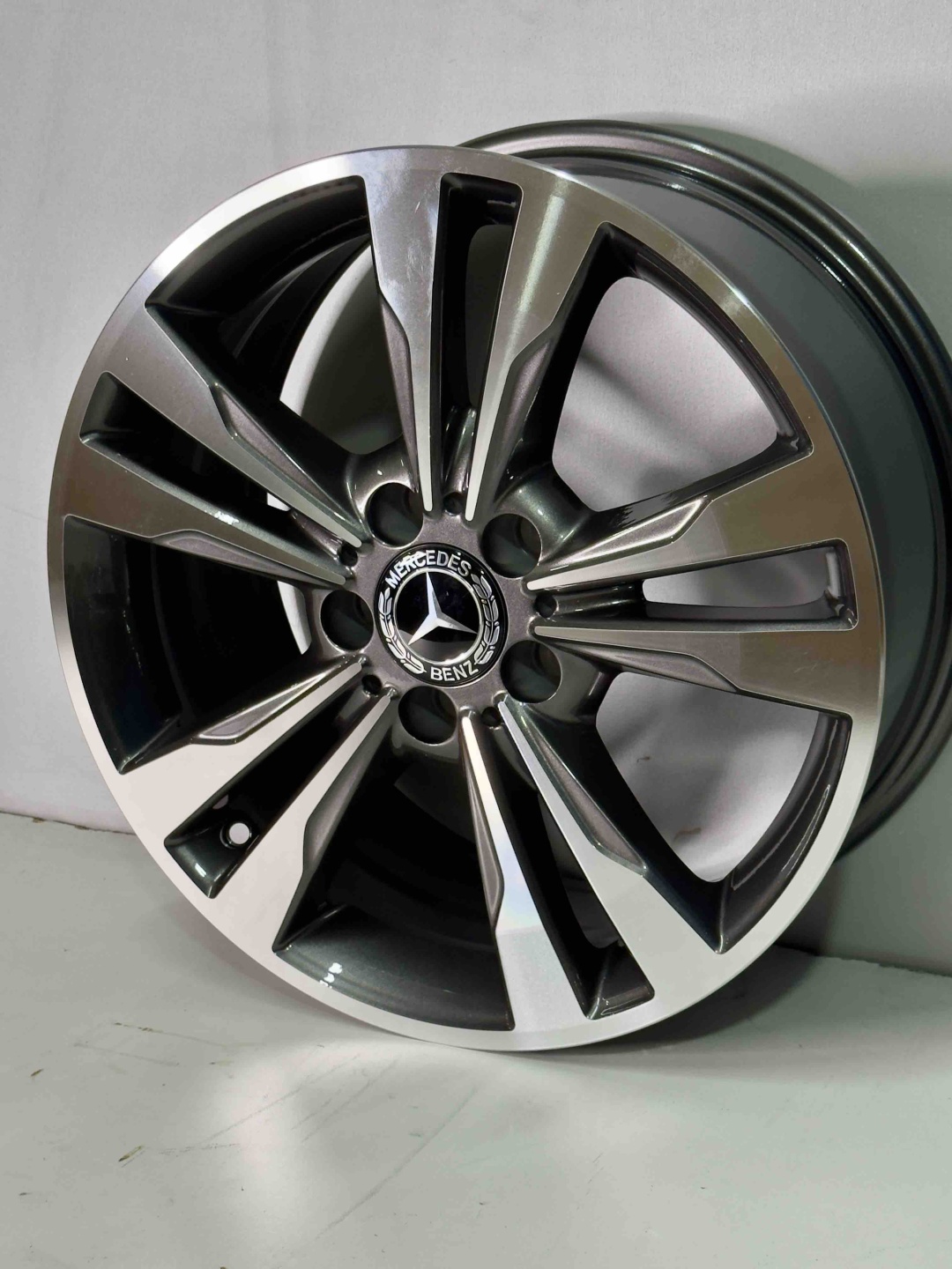 Mercedes-Benz t/g7081 7.5x17/5x112 D66.5 ET45 4 диска графит