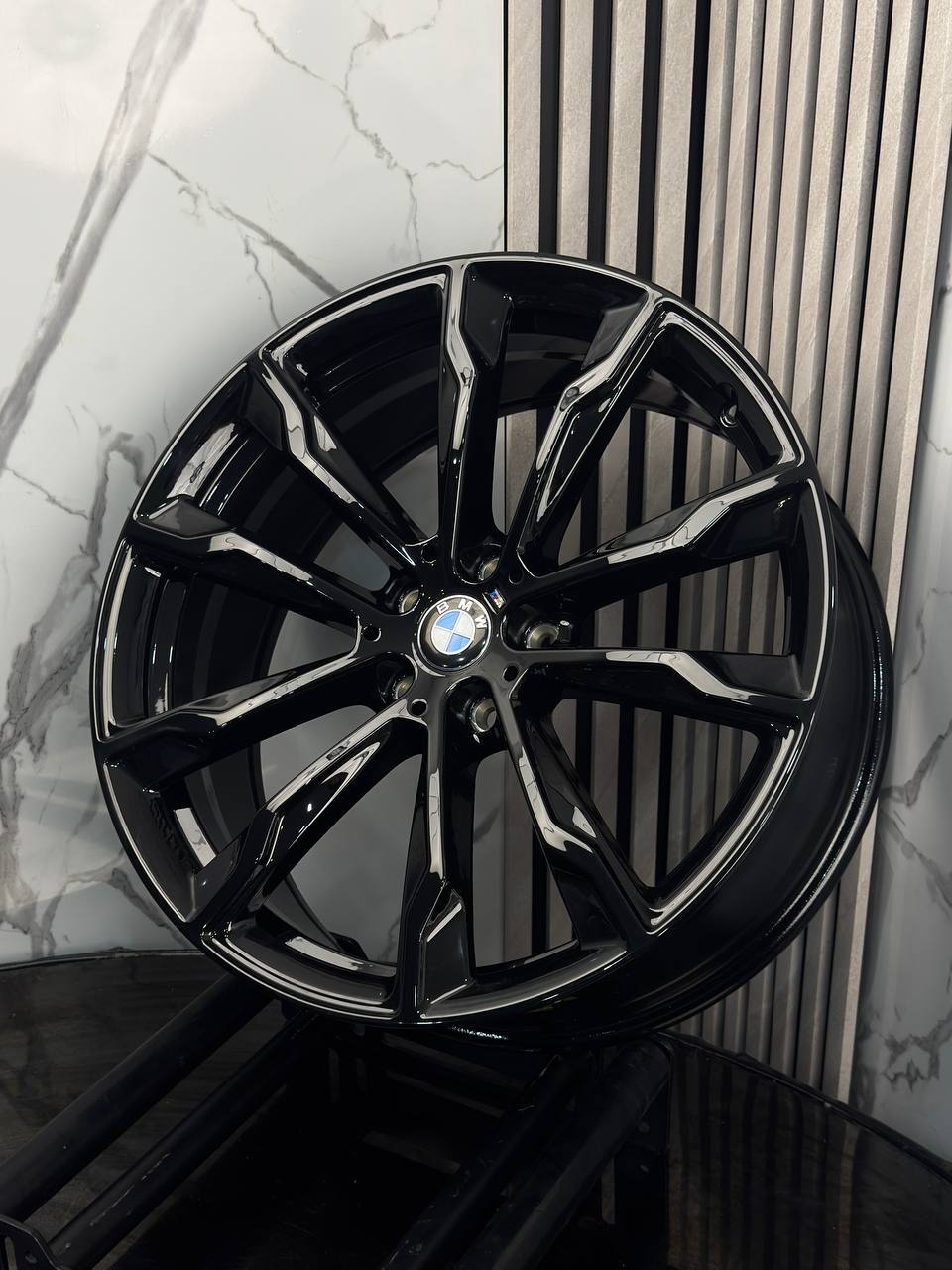 Top Grade BMW H3263F 8/9.5x20/5x112 D66.5 ET27.43 4 диска черный