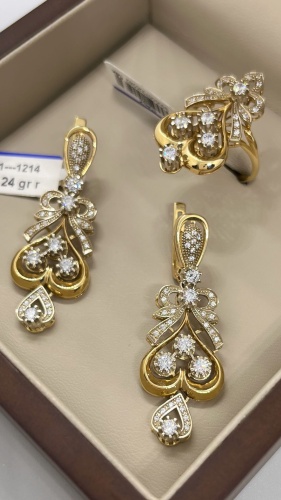 Кубачи 11-1214 вес 15.99 г золото, фианит