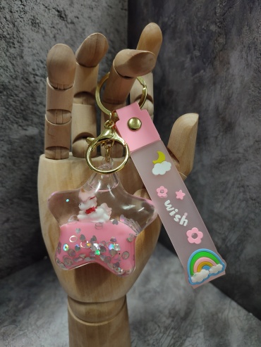 Брелок ACCESSORIZE пластик, металл 1 шт
