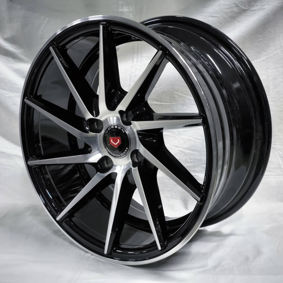Vossen 885 7x15/4x100 D60.1 ET35 4 диска черный, серебристый