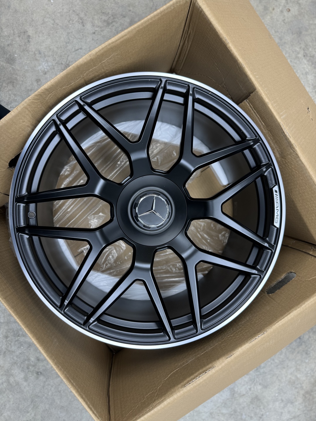 G 63 amg, 2018-2024 10.5x22/5x130 D84.1 ET30 4 диска черный матовый