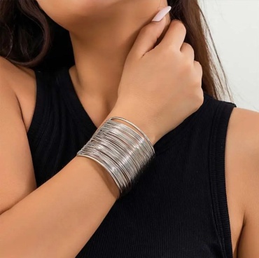 Stainless Steel длина 8 см бижутерный сплав, без вставок