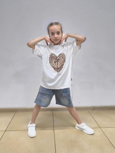 Футболка Куроми, бантики, аниме, наушники коричневый, белый
