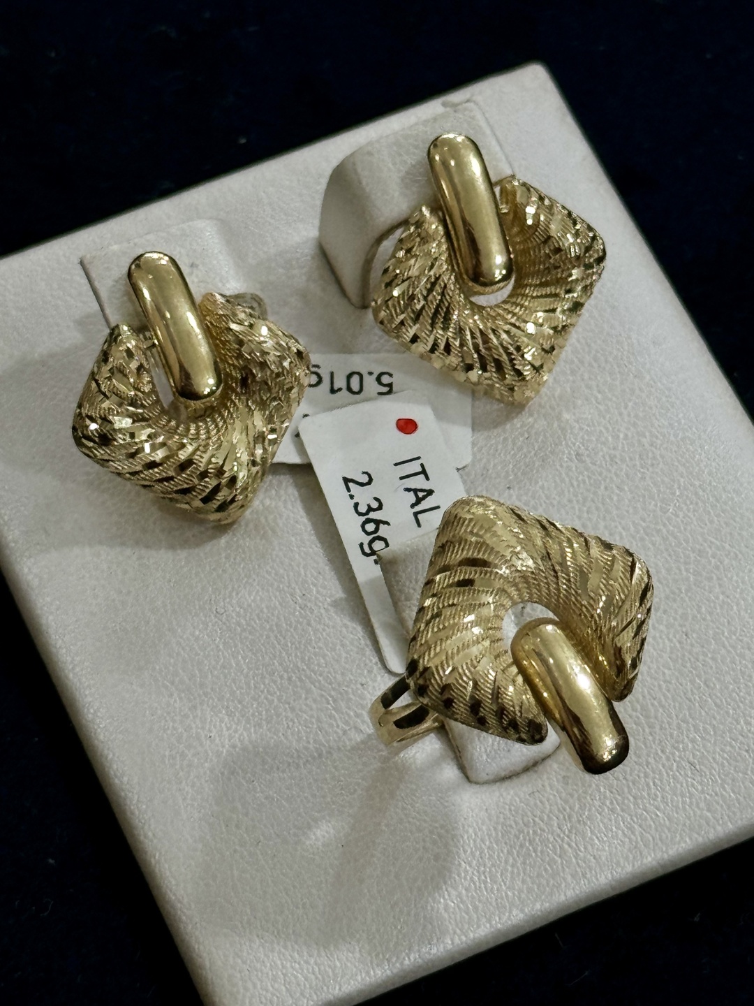 Italy Gold К501236185 вес 7.3 г золото, без вставок