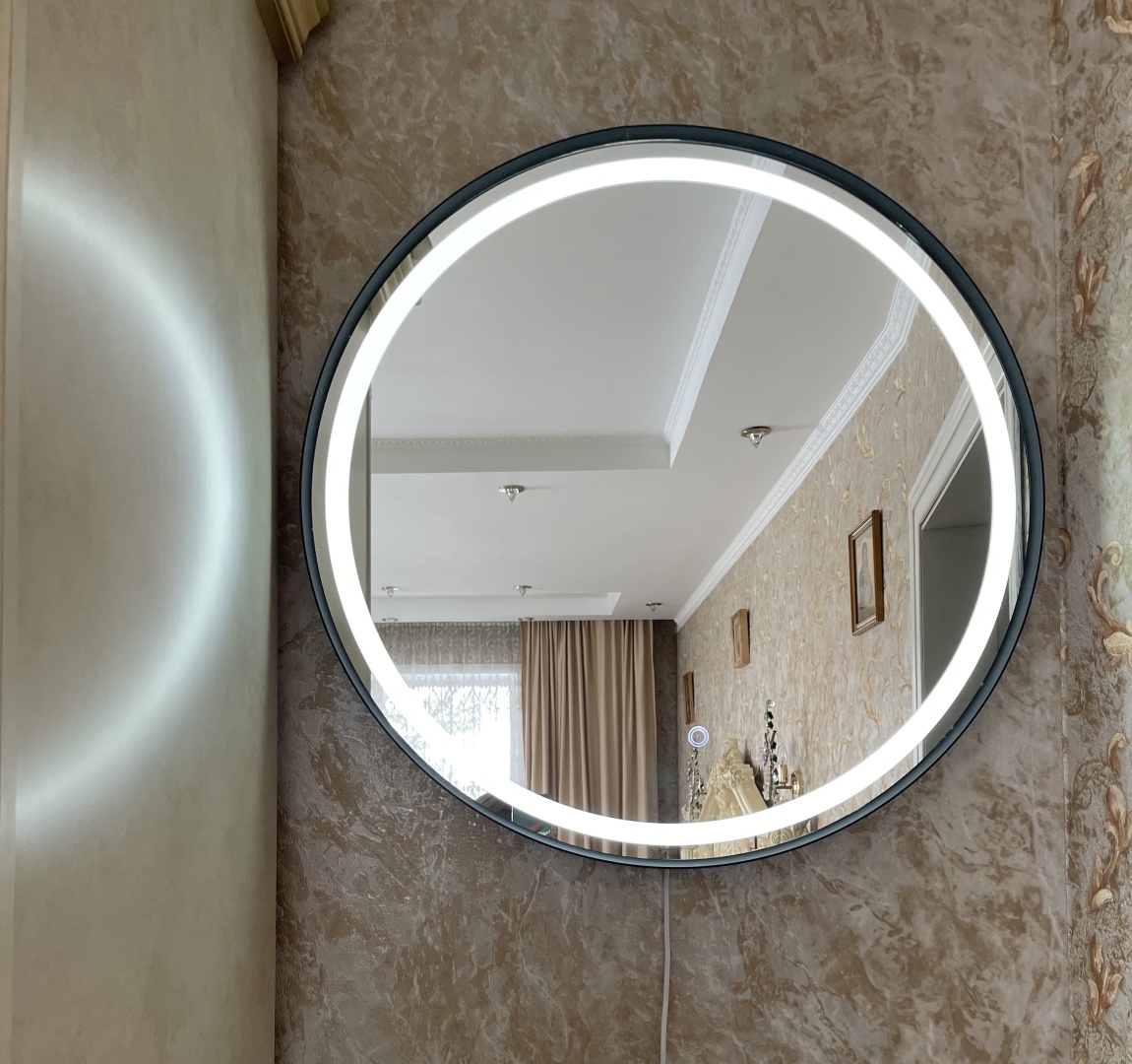 Умное зеркало настенное Forlux 60x60 см