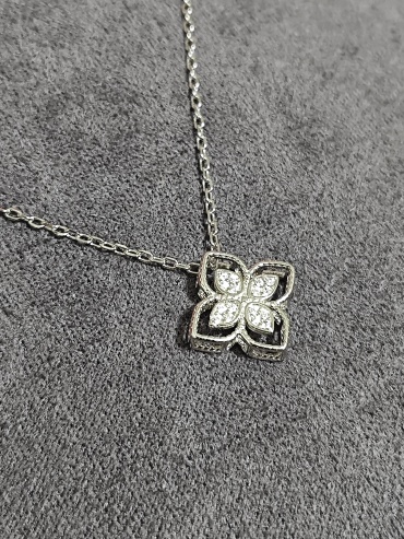 Колье UCCELLO jewelry U001 длина 45 см вес 2.5 г серебро, фианит