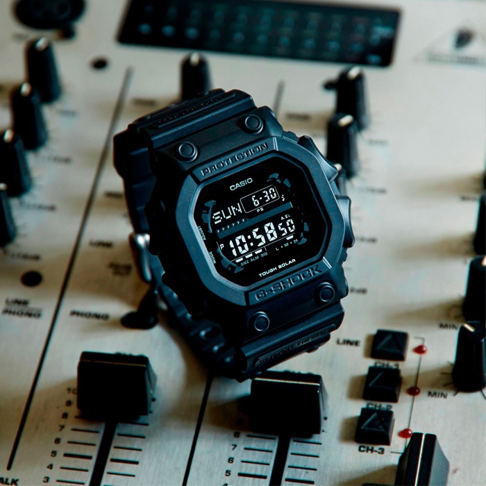 Кварцевые CASIO GX-56BB-1SDR полимерный пластик