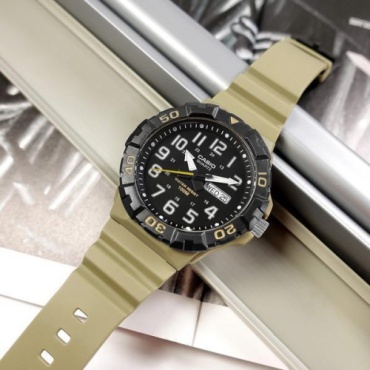 Кварцевые CASIO UM Casio MRW-210H-5AVDF полимерный пластик