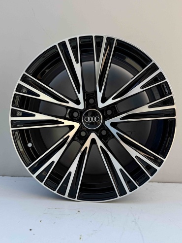 Top Grade audi fbx045 7.5x17/5x112 D66.5 ET35 4 диска черный, серебристый