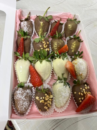CALLEBAUT Клубника в шоколаде 25х25 см