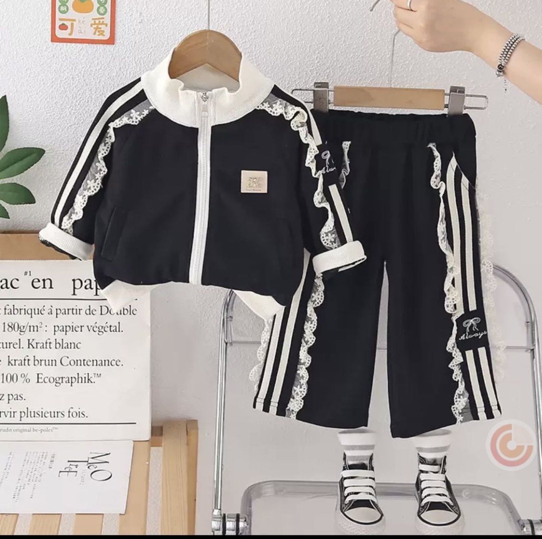 Спортивный костюм черный