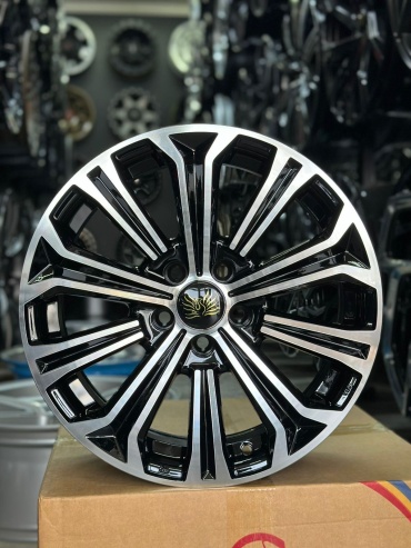 RNO 6333 bp 6.5x16/5x100 D67.1 ET35 4 диска черный, серебристый