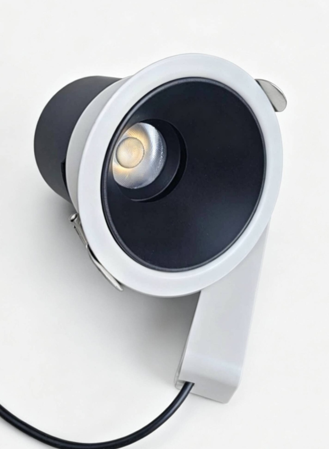 DALI XQD 12 BT BK LED