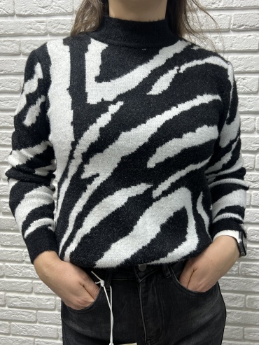 Свитер Hot Fashion черный
