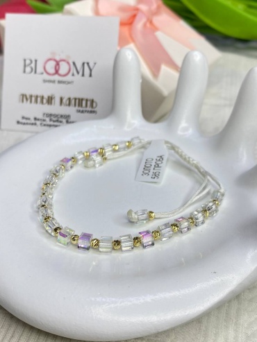 Bloomy лунный камень длина 18 см, вес 0.5 г сплав покрытый золотом 14К, плетение веревка