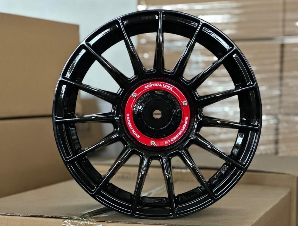 Fonyee SM 202114 8.5x20/5x114.3 D73.1 ET35 4 диска черный