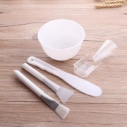 Емкость для масок наливным путем силикон 300 мл 5 шт