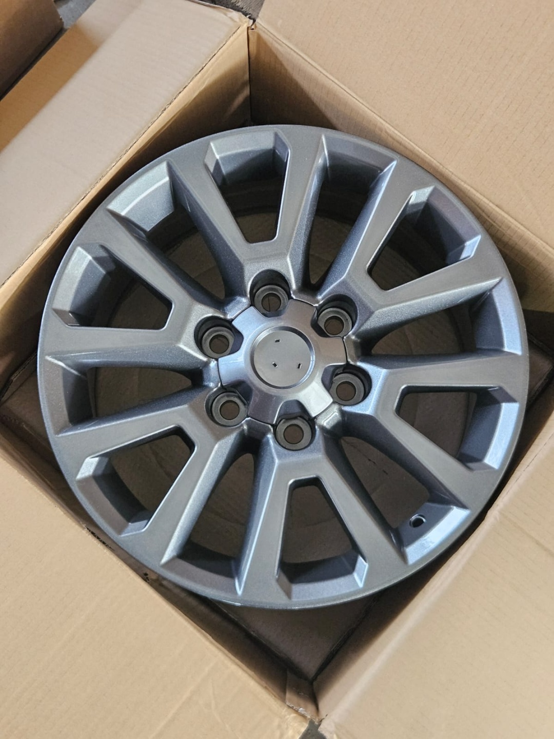 Fonyee 6068 7.5x17/6x139.7 D106.1 ET25 4 диска серебристый