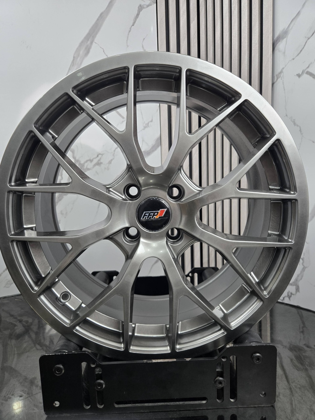 Top Grade EXPU469 7.5x17/4x100 D67.1 ET33 4 диска графит