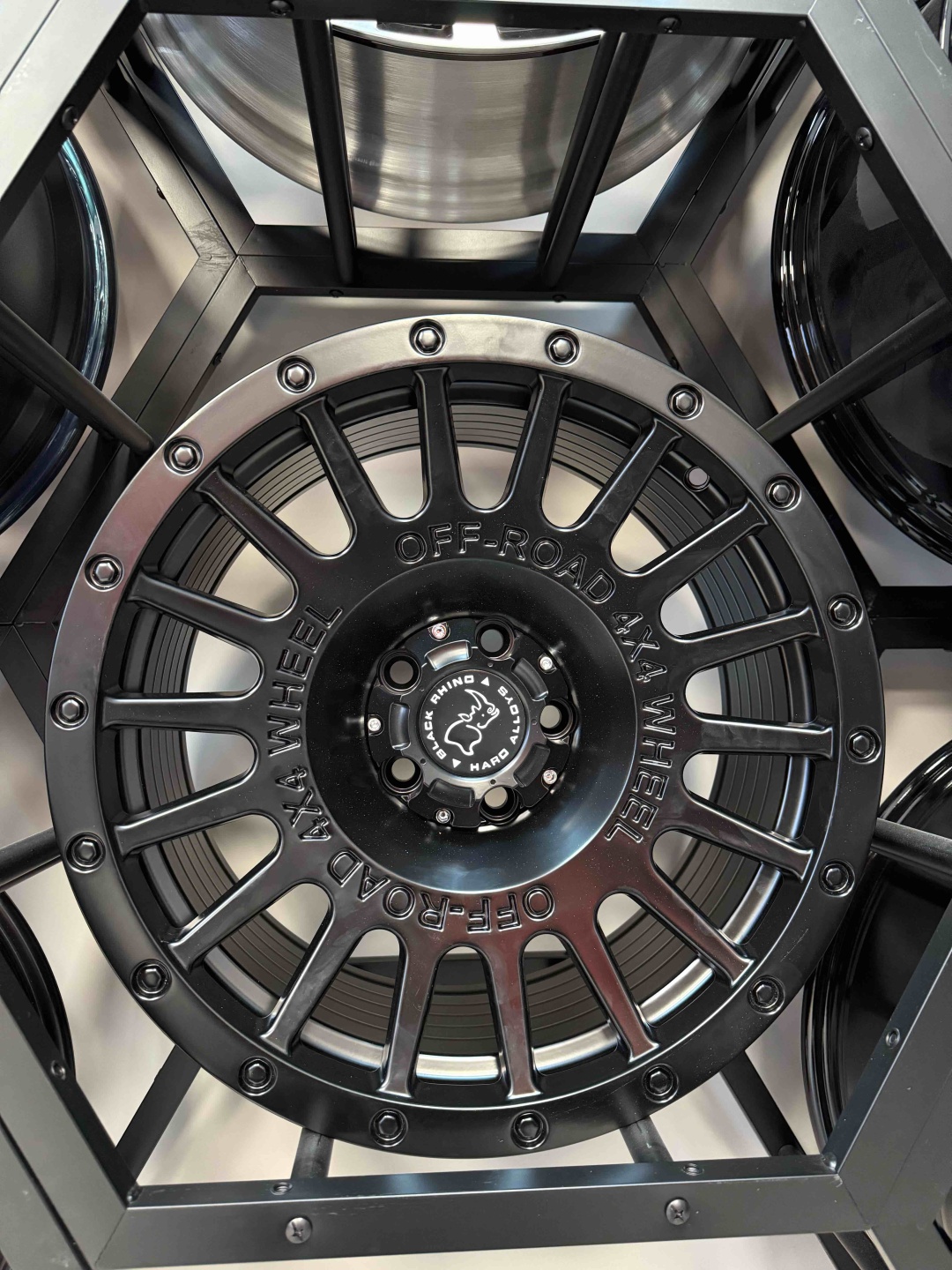 Auher Flow Forming 9x20/5x114.3 D73.1 ET20 4 диска черный