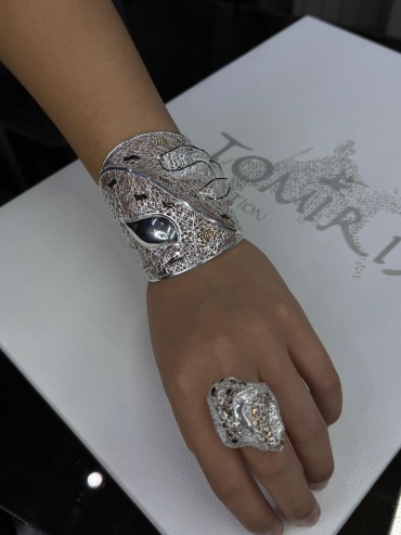 TOMIRIS COLLECTION TMC_BC1005 длина 14 см, вес 30 г серебро, плетение отсутствует