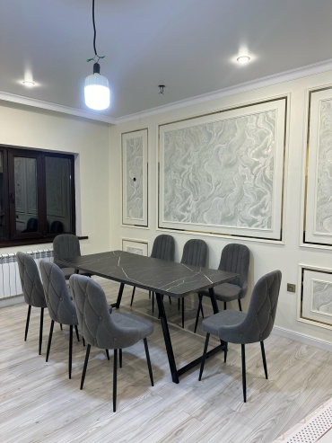 Комплект Qaz Oryndyq Султан, стол 180х90 см + 8 стульев, черный, серый