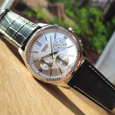 Кварцевые CASIO UM Casio MTP-1375L-7AVDF нержавеющая сталь
