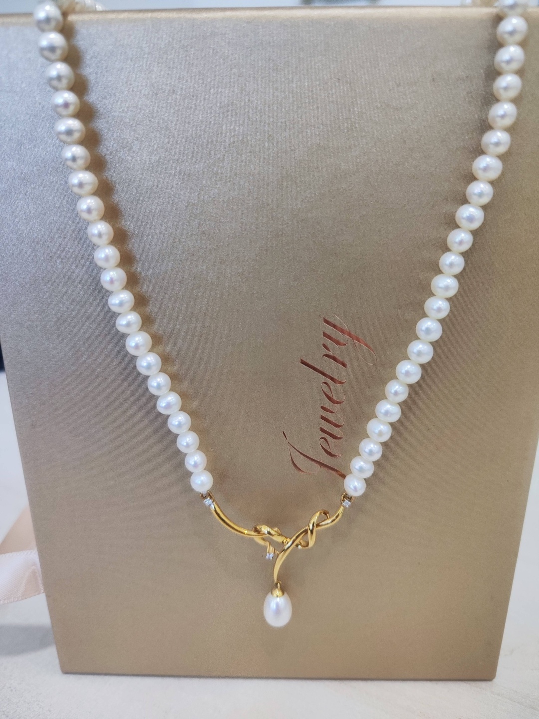 Колье DARID JEWELLERY 08671 длина 45 см вес 16.35 г золото, бриллиант, жемчуг