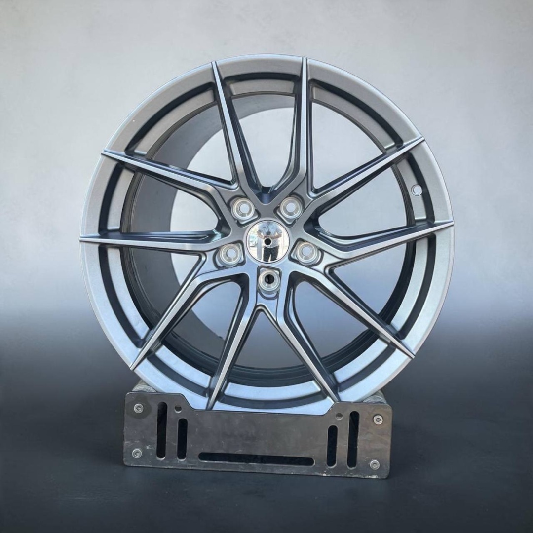 Top Grade FFP IBR1016 полу кованные 8x18/5x114.3 D73.1 ET35 4 диска серебристый, серый