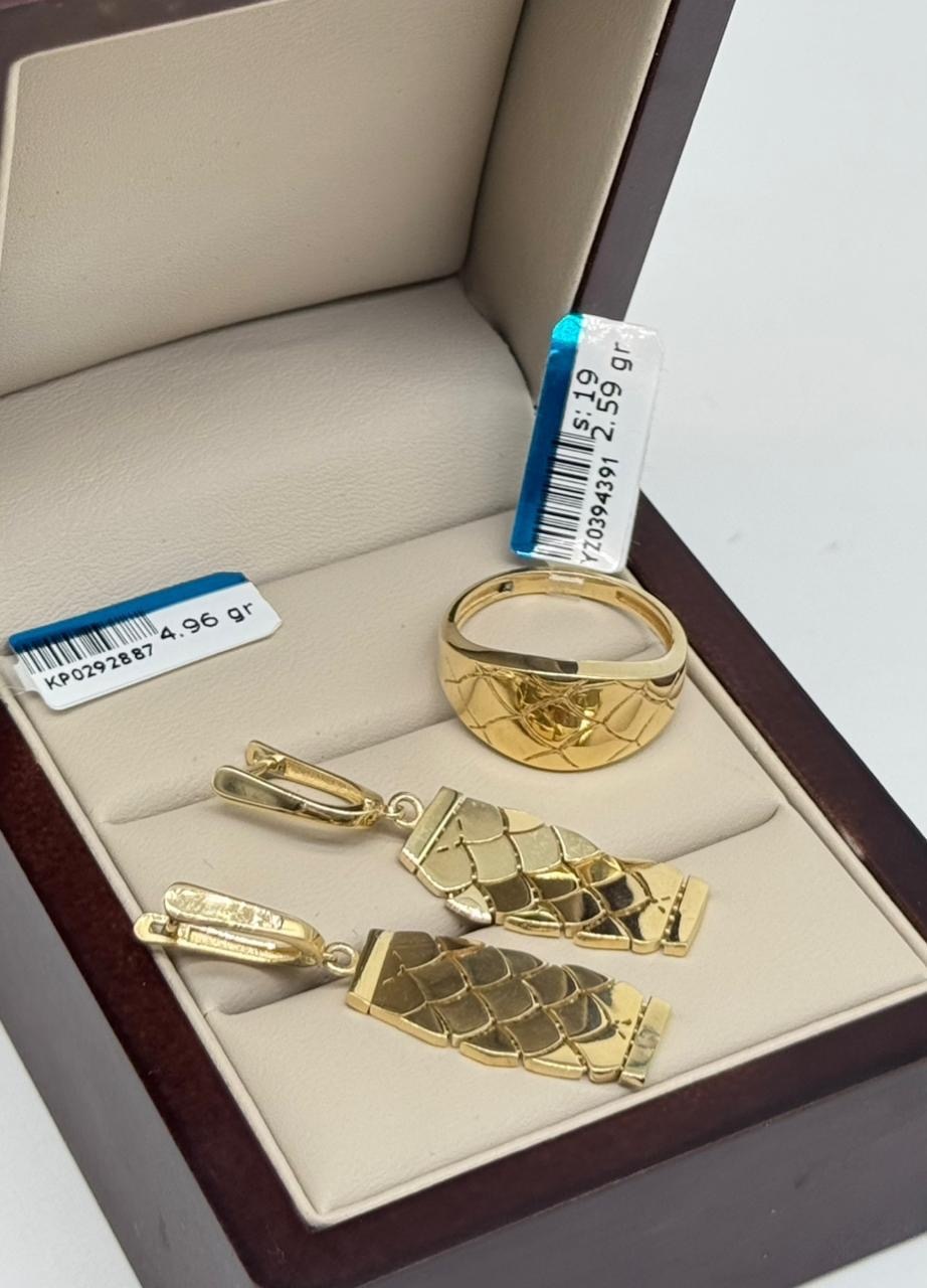 Italy Gold К49625919 вес 7.5 г золото, без вставок