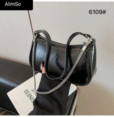 Сумка кросс-боди AlimSo искусственная кожа черный