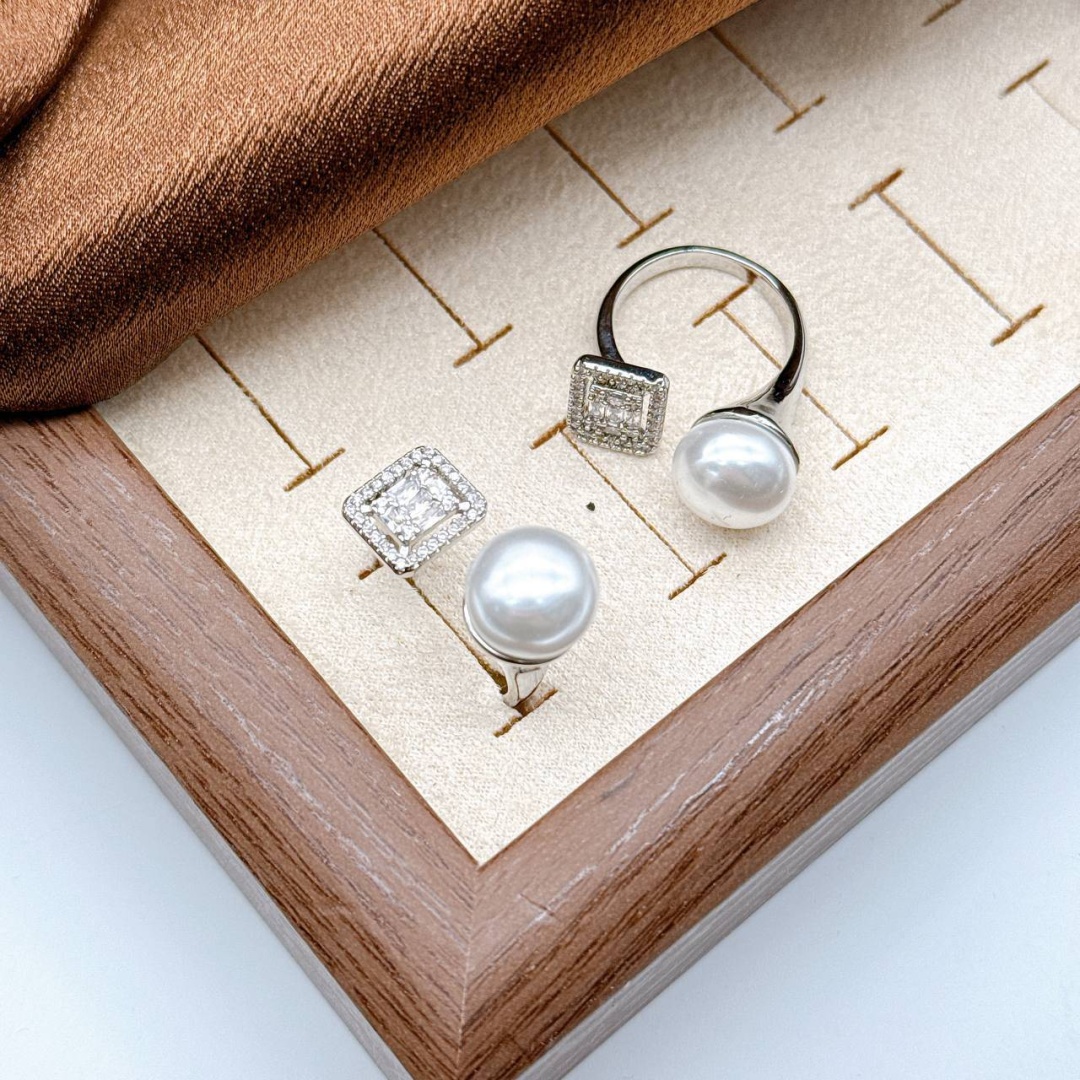 Кольцо Xuping Jewelry 603096062 размер регулируемый титан, пластик, серебристый