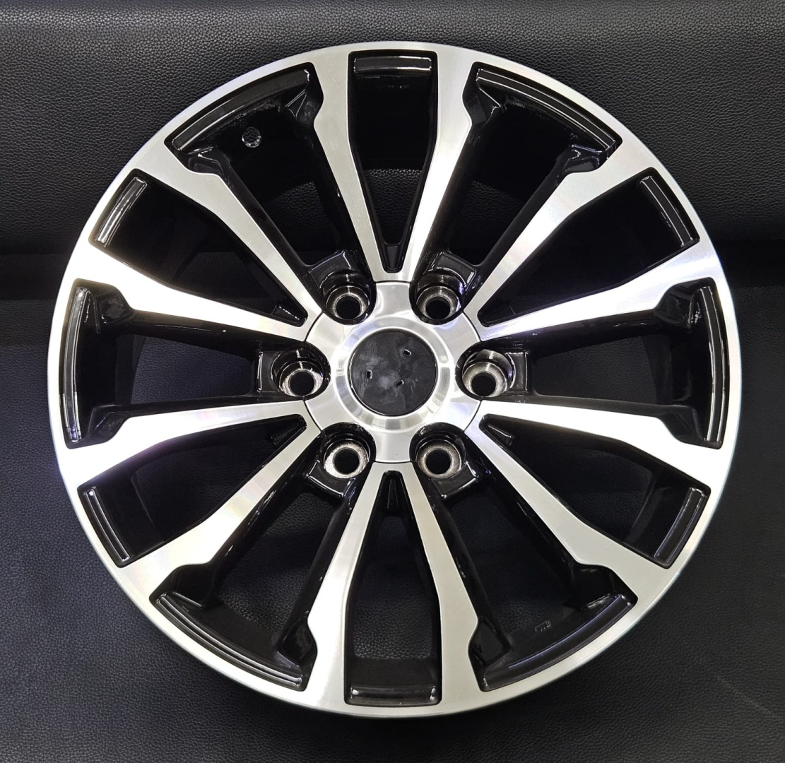 Fonyee SM HR - E203 7.5x18/6x139.7 D106.2 ET25 4 диска черный