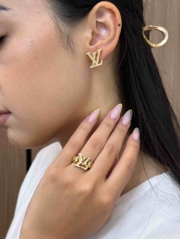 ZOLOTOTREND 884393877 вес 7.52 г золото, без вставок