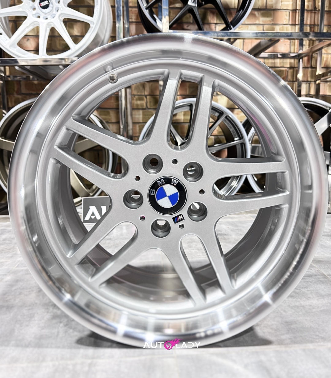 BMW IV-141 AutoLady 8/9.5x18/5x120 D74.1 ET13 4 диска серебристый