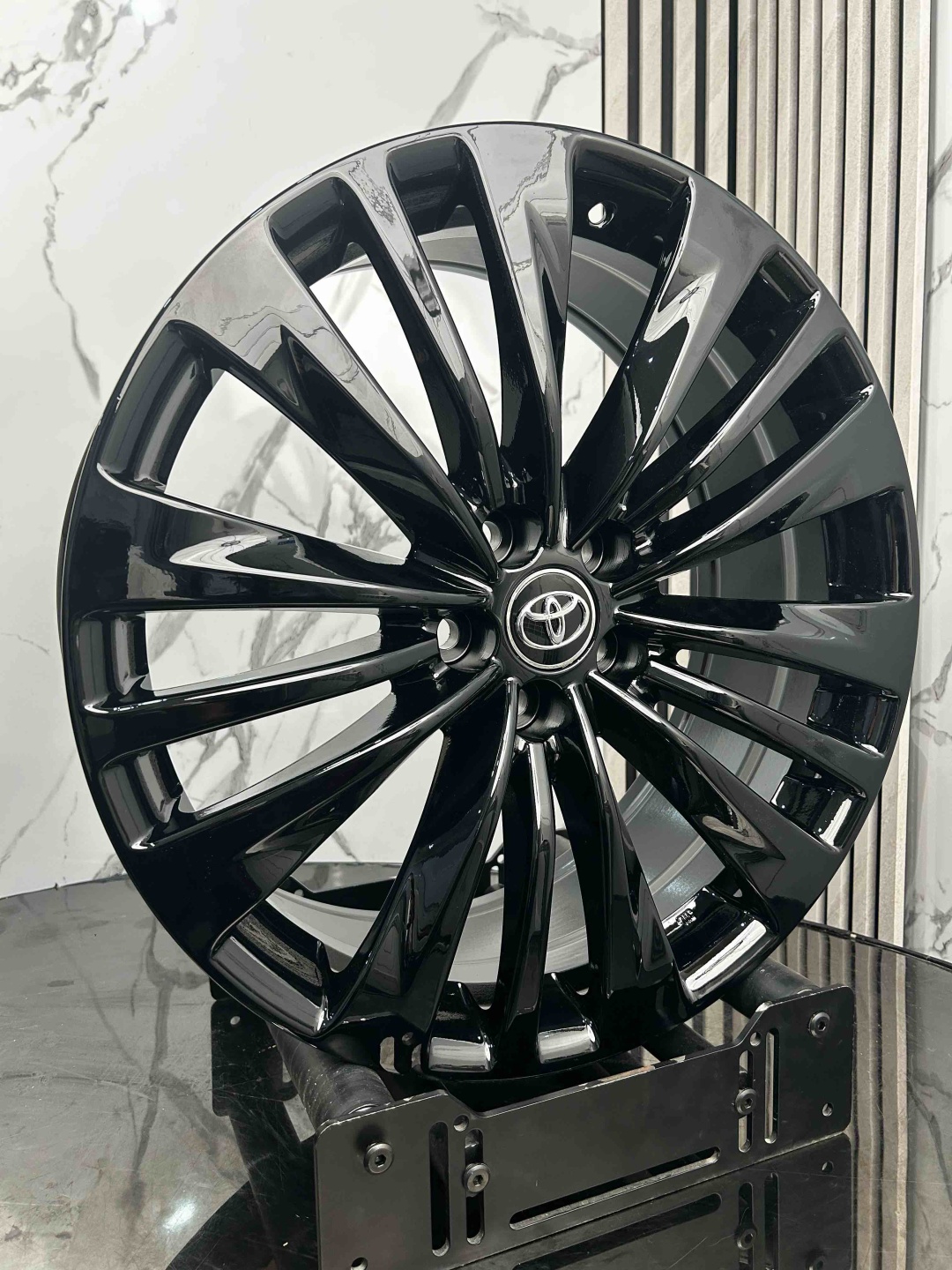 Top Grade EXP5376 8x20/5x114.3 D60.1 ET35 4 диска черный
