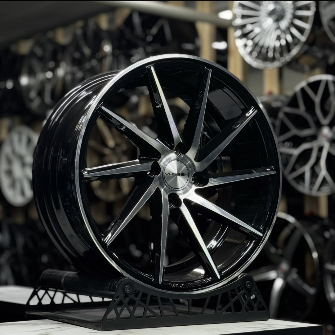 RNO Вертушки 175 7.5x17/4x100 D60.1 ET35 4 диска черный, серебристый, хром
