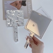 Зеркало настольное косметическое 23см*13см