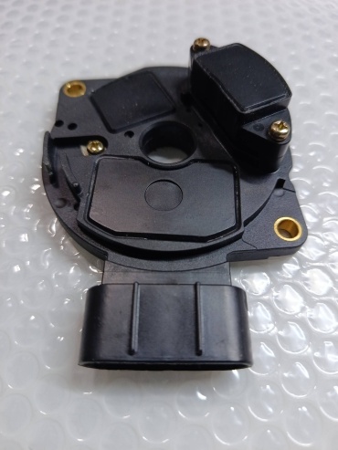 Распределитель зажигания J955 Commutator