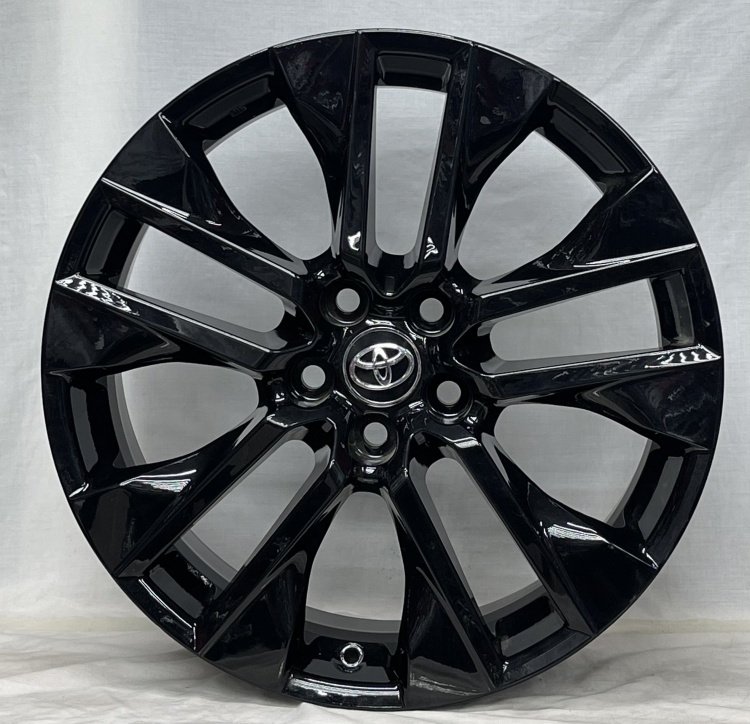 RNO 2027 7.5x19/5x114.3 D60.1 ET40 4 диска черный