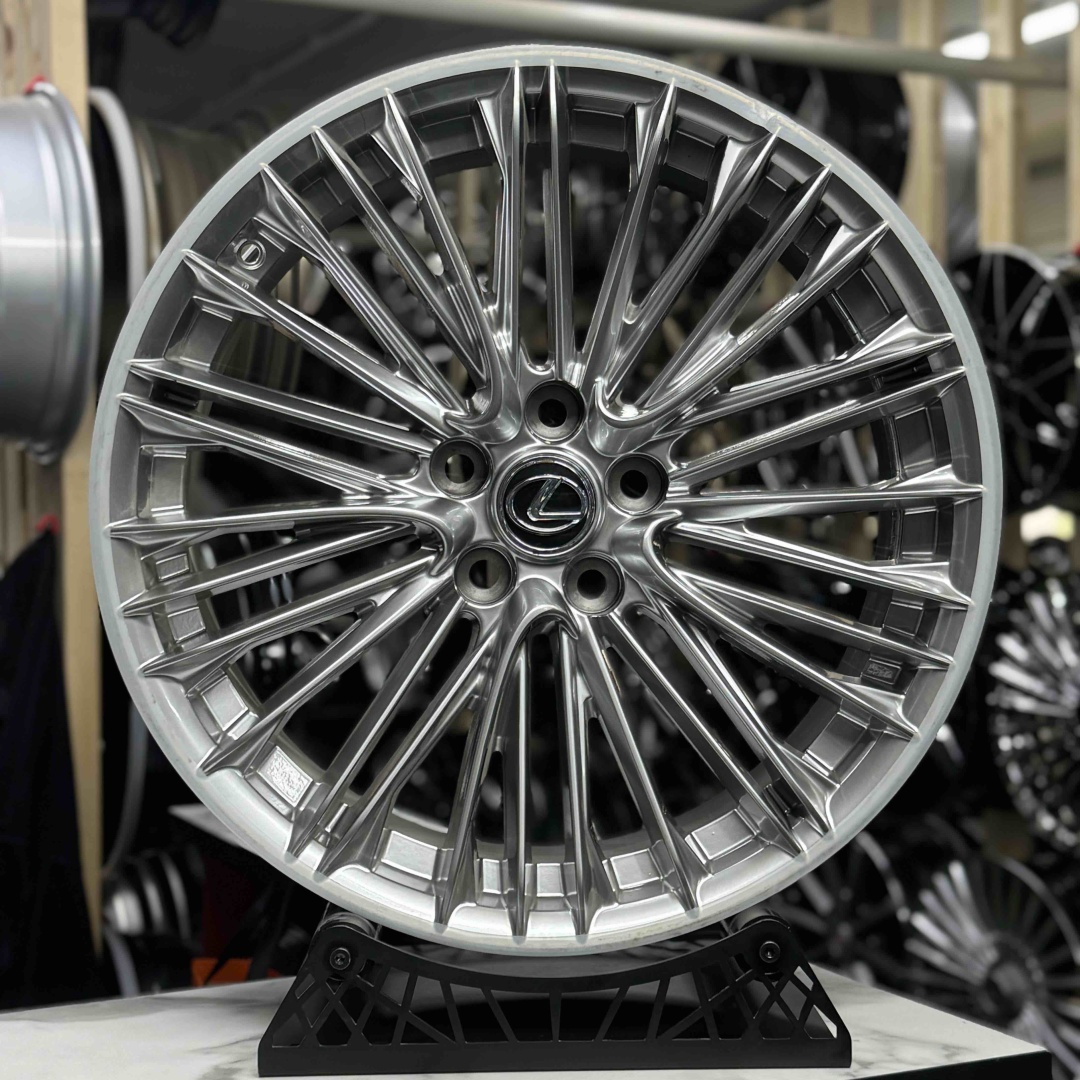 RNO 20118 8x20/5x114.3 D60.1 ET27 4 диска серебристый