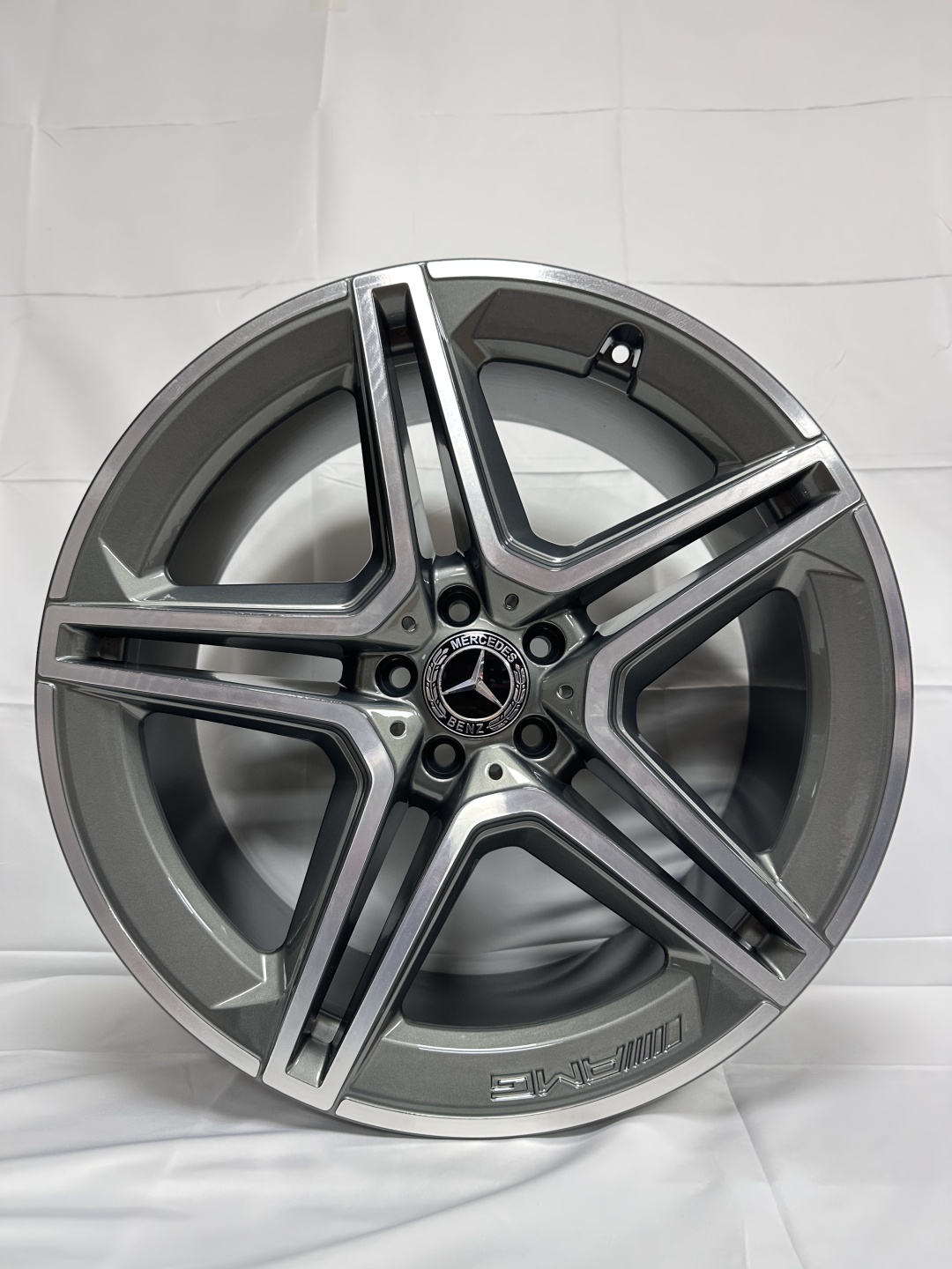 Mercedes 10/11x21/5x112 D66.6 ET42.44 4 диска серый