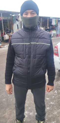Жилет черный