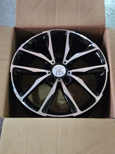 Fonyee SM 7090RL 7x17/5x120 D60.1 ET40 4 диска черный