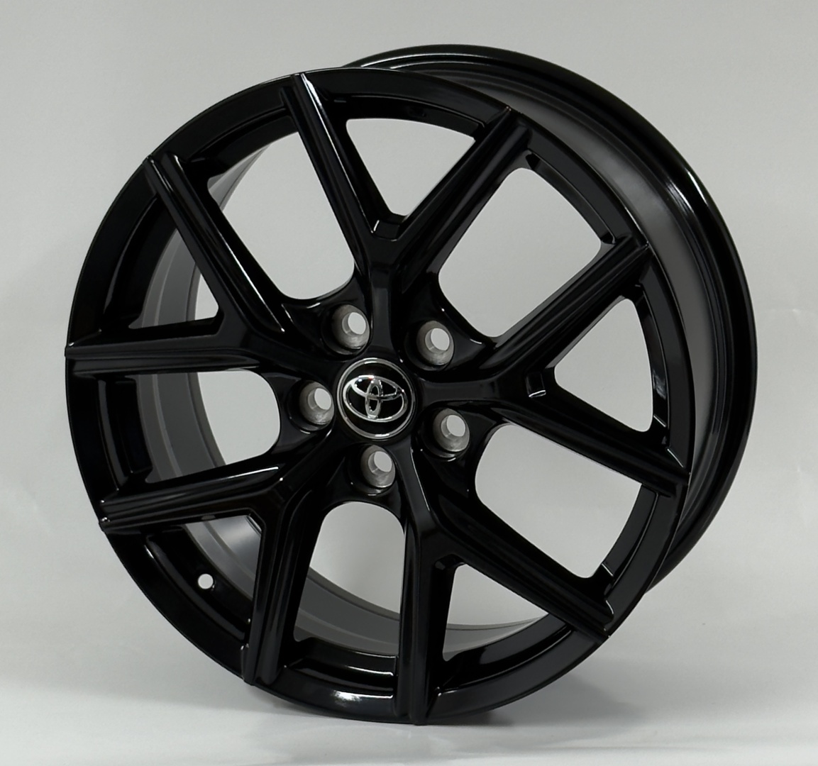 Kipardo H3251F 7.5x18/5x114.3 D60.1 ET45 4 диска черный