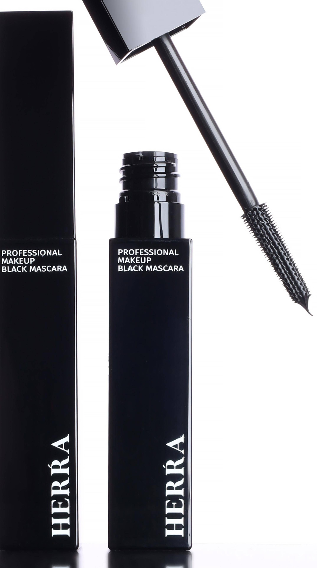 Тушь для ресниц Herra PROFESSIONAL MAKEUP BLACK MASCARA удлиняющая черный