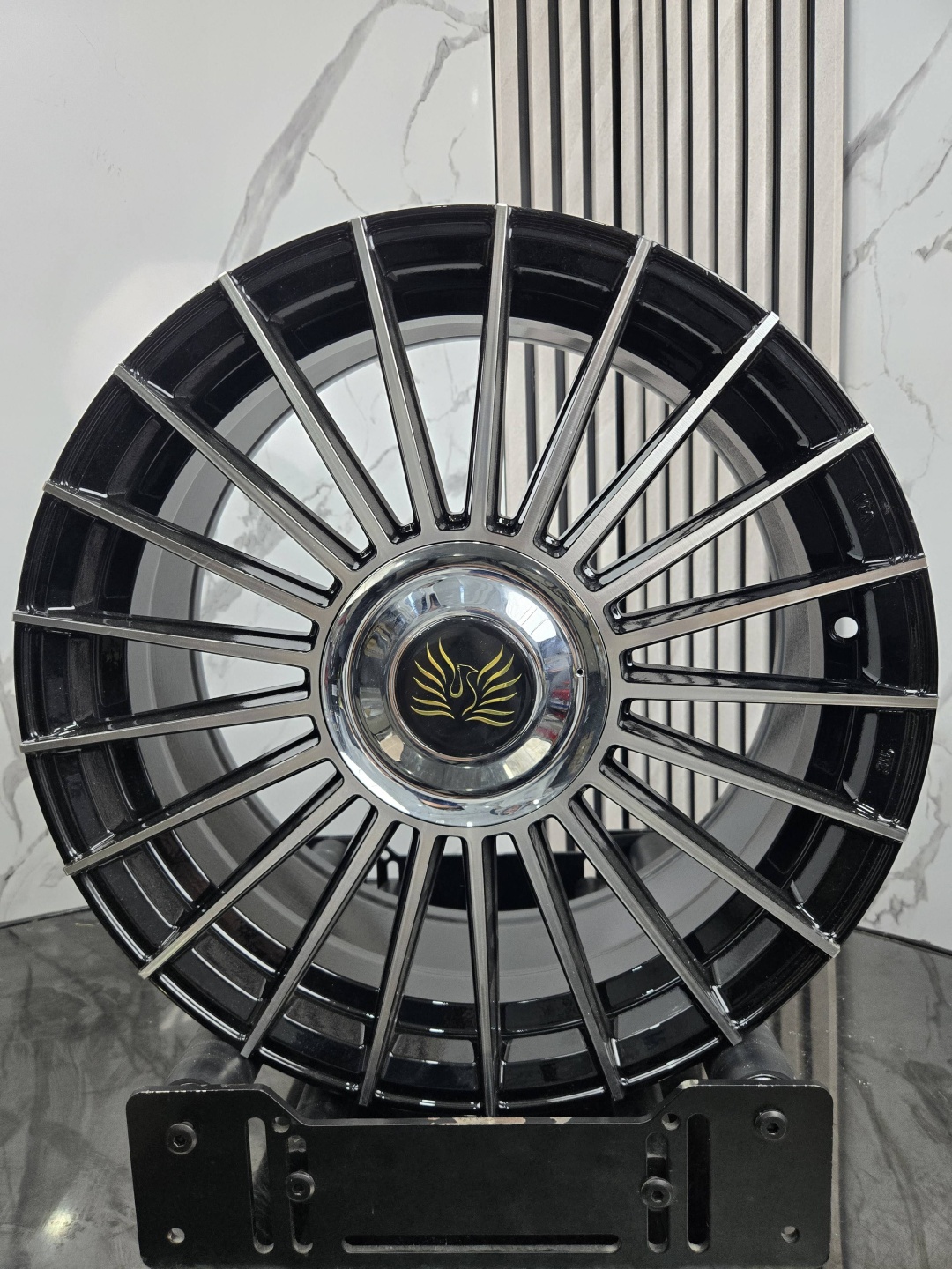 Top Grade EXP7457 7.5x17/4x100 D67.1 ET35 4 диска черный, серебристый